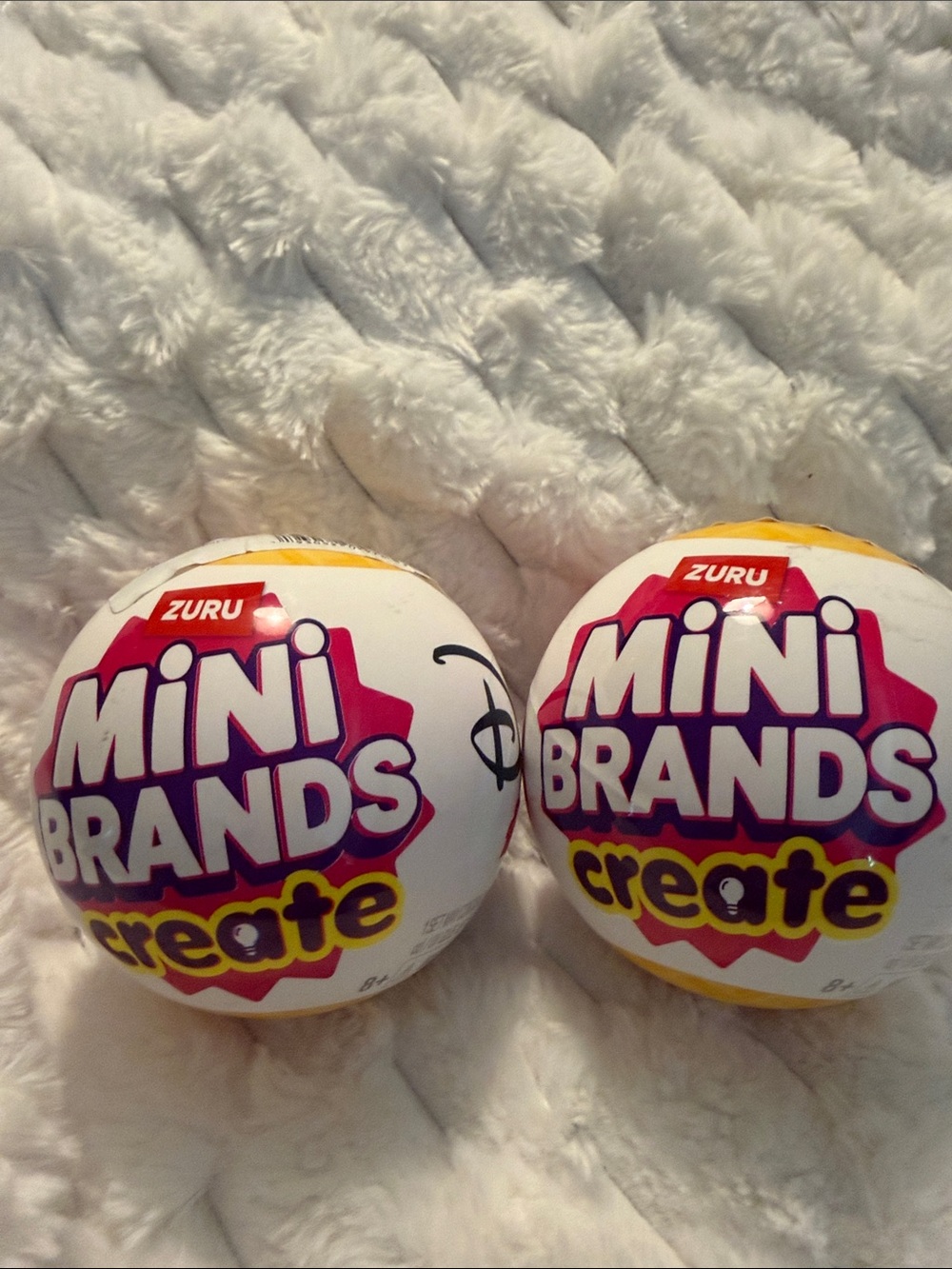 Disney Mini Brands Create Surprise Ball - White, Purple, Yellow